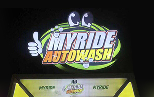 优质洗车设备“走出去” 跨国合作促发展 MYRIDE AUTOWASH选择林顿FX11隧道式电脑洗车机。